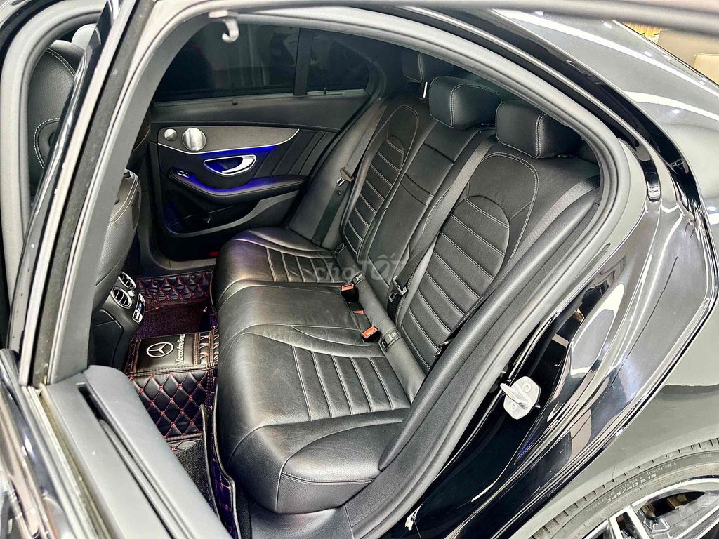 Mercedes Benz C Class 2019 C 300 AMG - 58000 km. Mua bán Ô tô tại Quận 7 Tp Hồ Chí Minh được đăng bởi Hoàng Anh Tuấn hình 19