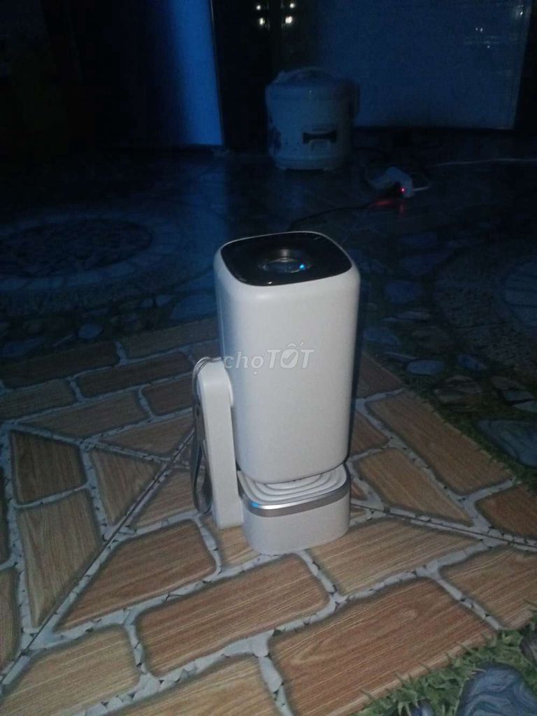 Máy chiếu Beecube X1 Gen 3Trắng như mới. Mua bán Đồ dùng văn phòng tại Huyện Đồng Phú Bình Phước được đăng bởi nhi hình 1