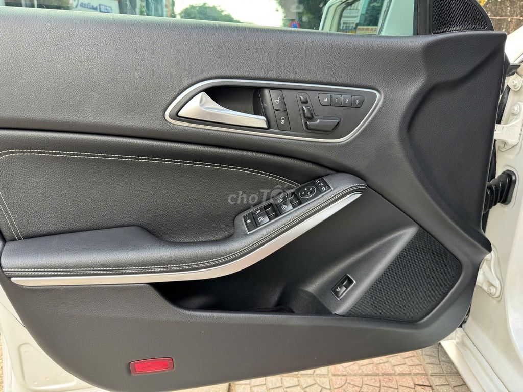 Mercedes-Benz CLA 200 2015 đk 2016. Mua bán Ô tô tại Quận Long Biên Hà Nội được đăng bởi AUTO TÂN HƯNG THỊNH hình 14