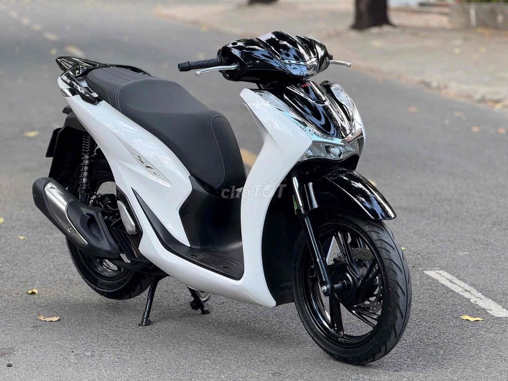 Sh 150i ABS 2020 TRẮNG ( GÓP BAO NỢ 6 ). Mua bán Xe máy tại Thành phố Thủ Đức Tp Hồ Chí Minh được đăng bởi Vũ Vũ hình 2