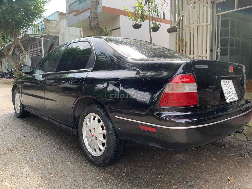 Honda Accord 1994 2.0 MT - 10000 km. Mua bán Ô tô tại Huyện Tam Bình Vĩnh Long được đăng bởi Vi tính Phát Lộc hình 3