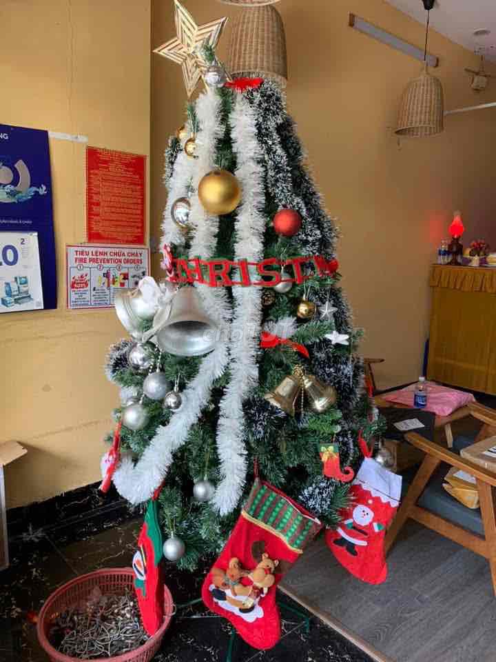 cây thông noel full phụ kiện