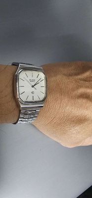 Đồng hồ Tank ELgin Thép Chinh hãng. Mua bán Đồng hồ tại Quận 1 Tp Hồ Chí Minh được đăng bởi A Hùng Sang