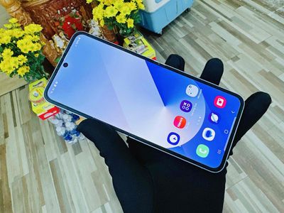 Samsung Z Flip 6 5G 256G VN rin Áp có Trả Góp