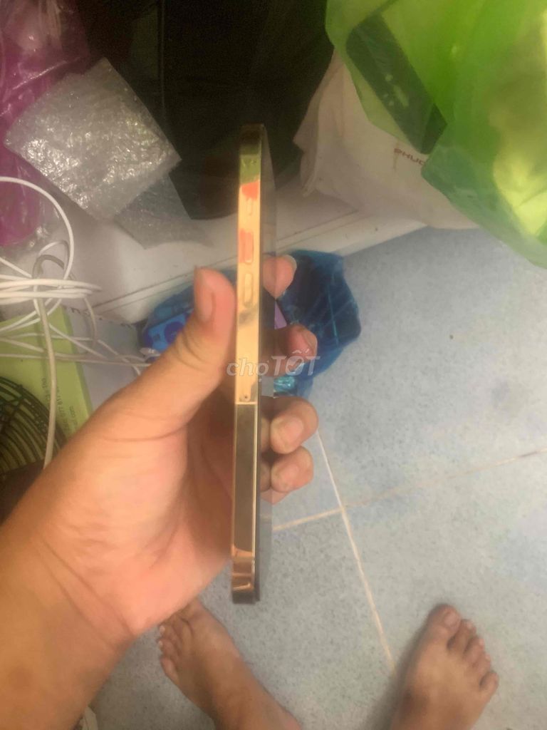 iPhone 12 Pro Max 128GB vàng, giá rẻ