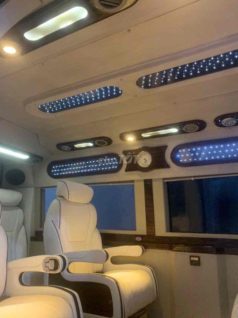 Ford Transit 2015 limousine 10 ghế ngã cực vip rin. Mua bán Ô tô tại Quận 12 Tp Hồ Chí Minh được đăng bởi tuan minh hình 13