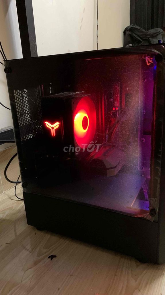 CẦN BÁN GẤP MÁY TÍNH ĐỂ BÀN