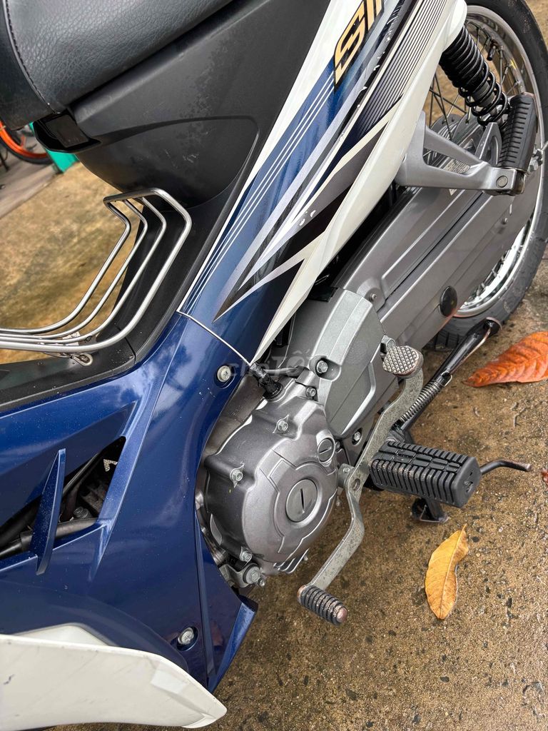 Yamaha Sirius Trắng xanh. Mua bán Xe máy tại Thị xã Bến Cát Bình Dương được đăng bởi xe máy trả góp tín nghĩa  hình 3