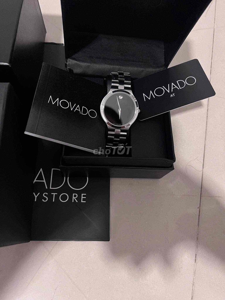 Đồng hồ Movado