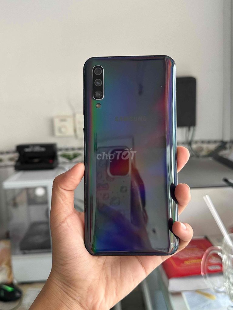 Samsung Galaxy A50 64GB Đen. Mua bán Điện thoại tại Thị xã Tân Uyên Bình Dương được đăng bởi Cửa hàng Kim Tuyến hình 1