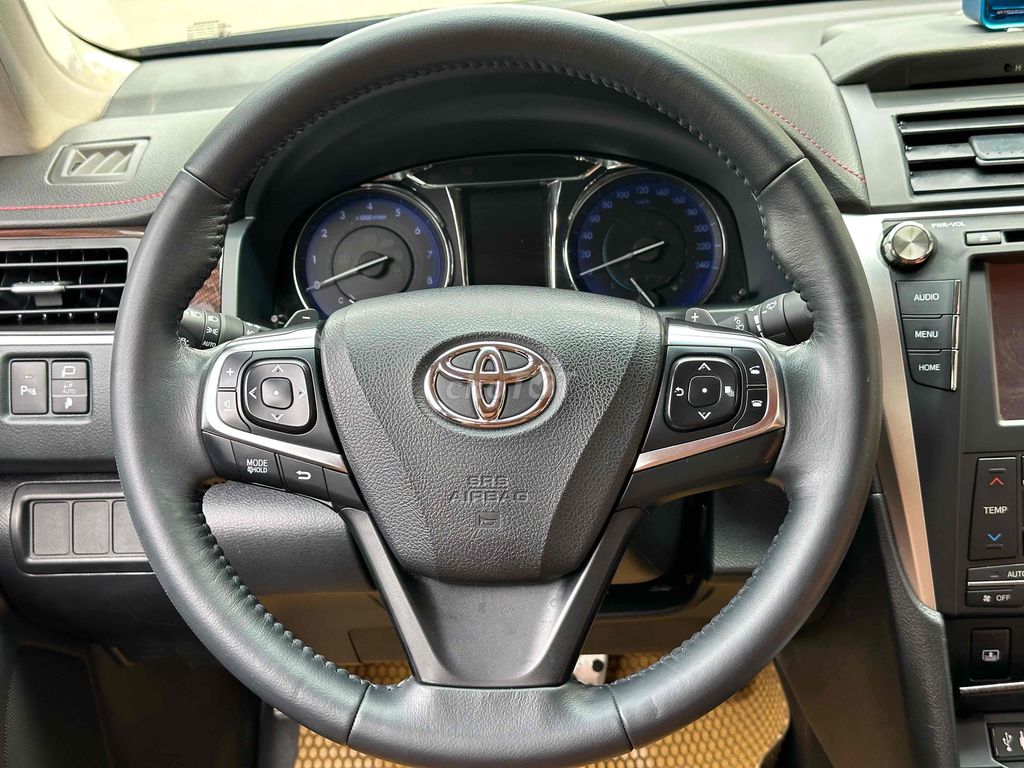 Bán Toyota Camry 2018 2.5Q Đen Nâu Siêu Mới