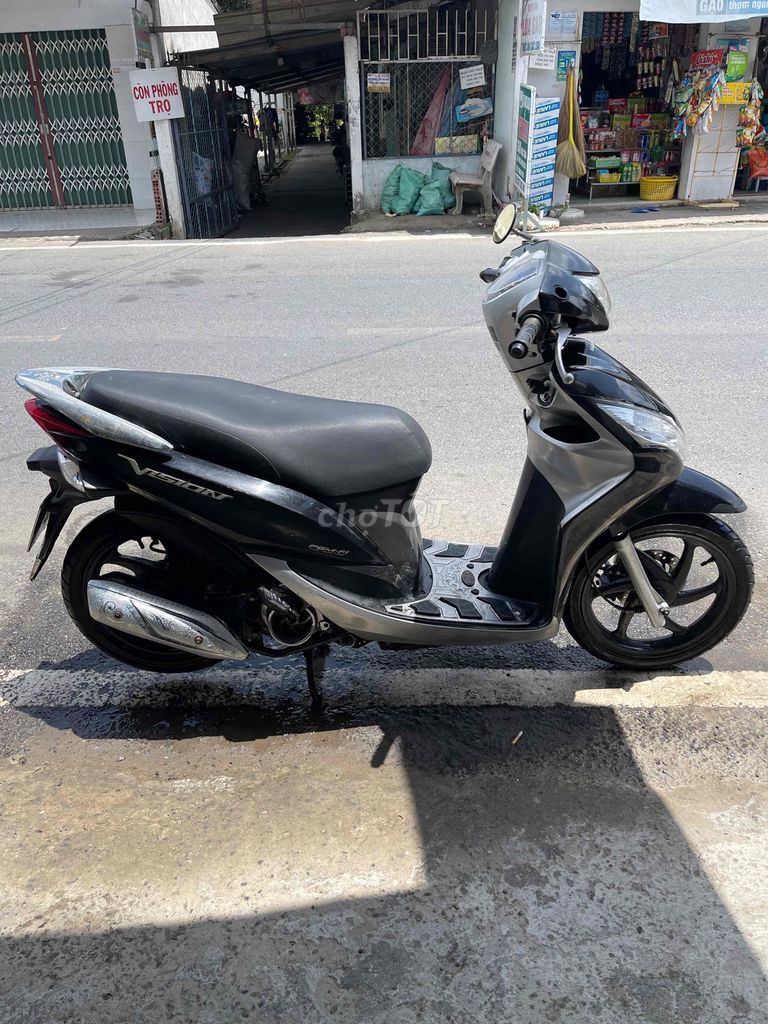 Honda Vision 2015 biển 65 máy zin êm ngây chủ. Mua bán Xe máy tại Quận Cái Răng Cần Thơ được đăng bởi Cầm Đồ Minh Tấn hình 1