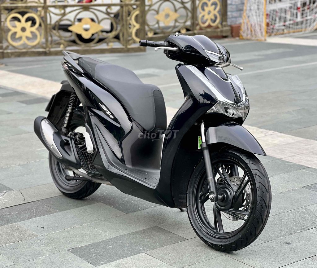 SH 125 2022 ĐEN BÓNG BSTP CHÍNH CHỦ CÓ BÁN GÓP. Mua bán Xe máy tại Thành phố Thủ Đức Tp Hồ Chí Minh được đăng bởi Hiếu  hình 12