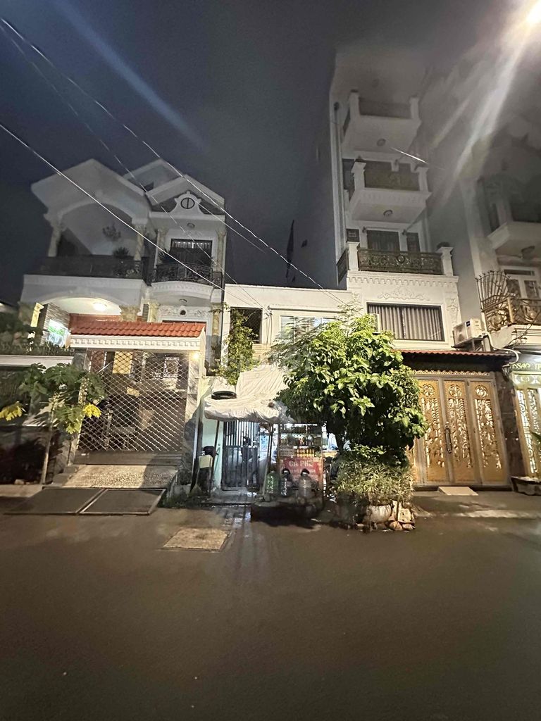 HẺM NHỰA 8M - 84M2 - NGANG 5M - ĐẤT - KHU PHÂN LÔ - 7,4 TỶ