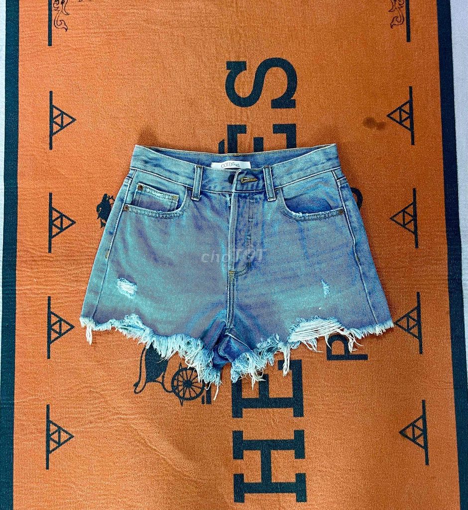 Quần short Jean nữ Xanh nhạt. Mua bán Quần áo tại Huyện Cần Giuộc Long An được đăng bởi ThanhTu Nguyen hình 1