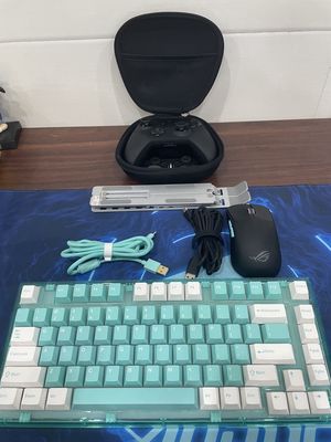 Cần bán combo gaming gears + laptop cho ae nào cần