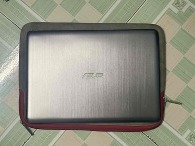 Laptop Asus K401UB i5 6200U/4GB/500GB/2GB GT940