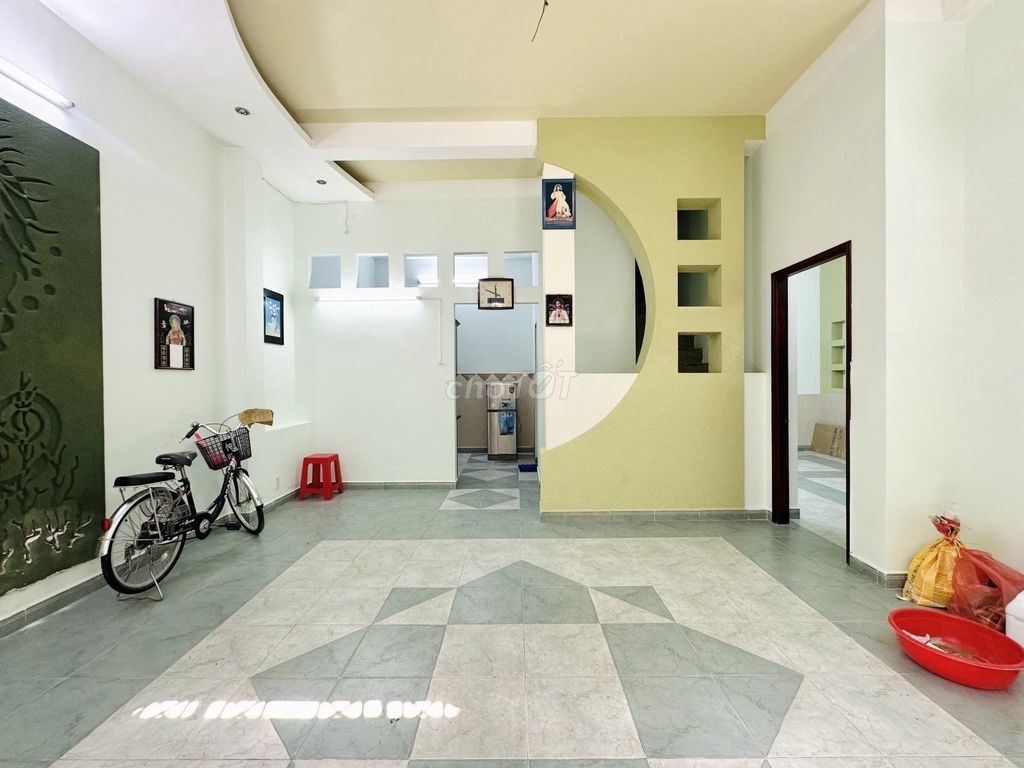 Cho thuê biệt thự Lê Quang Định 5PN Dt 7x10m 2 lầu 18 TR