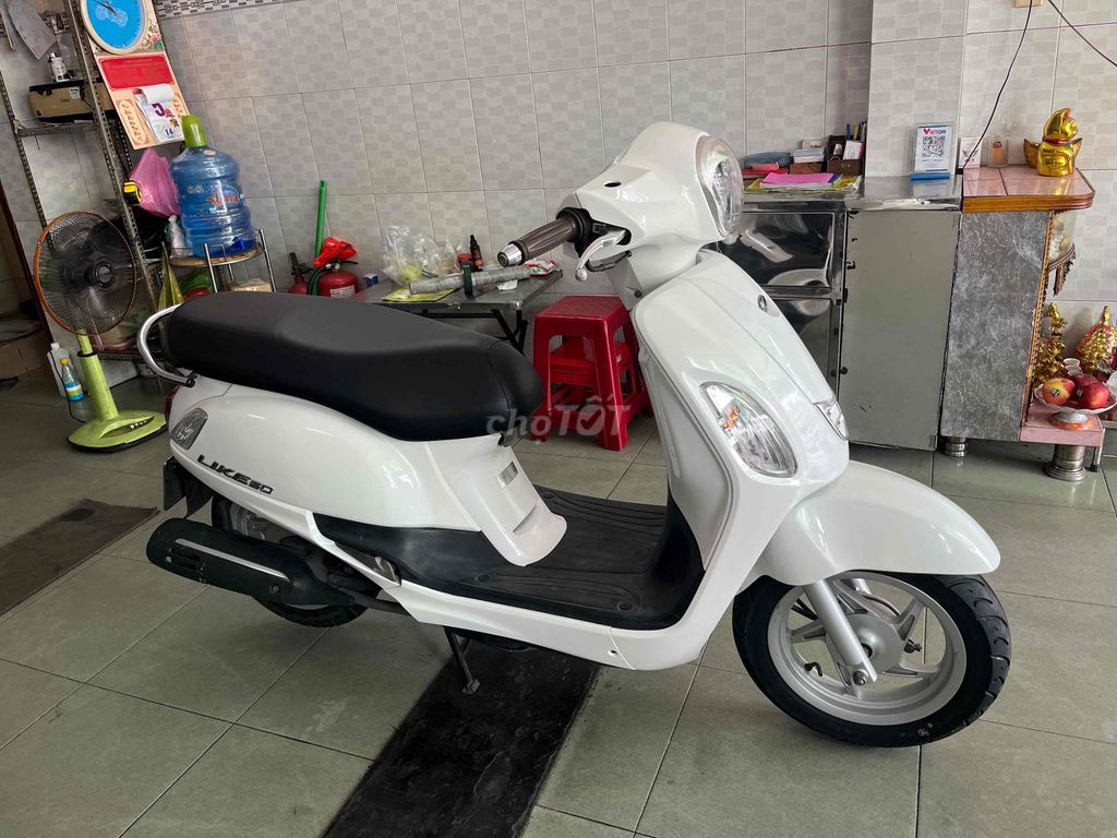 Kymco Like 50cc màu Trắng. Mua bán Xe máy tại Quận Tân Phú Tp Hồ Chí Minh được đăng bởi Cửa Hàng xe gắn máy Minh Tuấn  hình 8