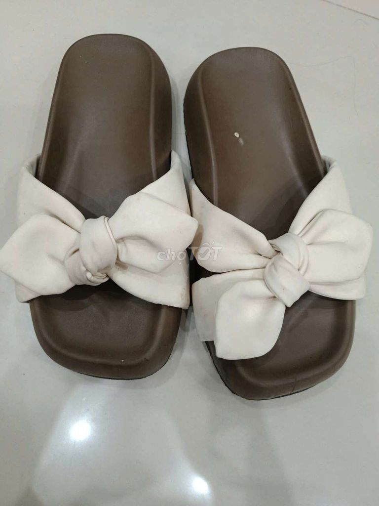 Dép bánh mì Nữ Nâu Trắng size 37/38. Mua bán Giày dép tại Thành phố Nha Trang Khánh Hòa được đăng bởi My Hoang hình 1