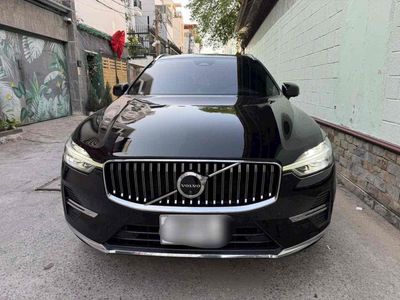 Volvo XC60 2022 Đen/Nâu