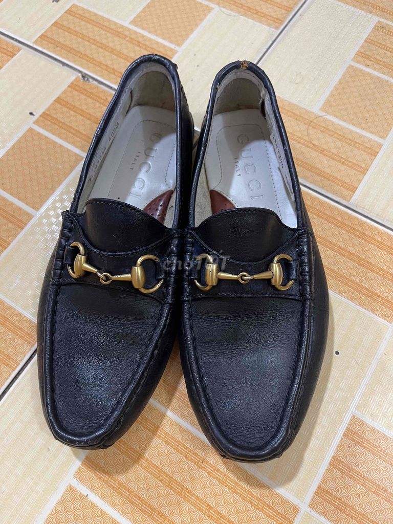 Giày gucci chinh hãng italia size 40 phom nhỏ