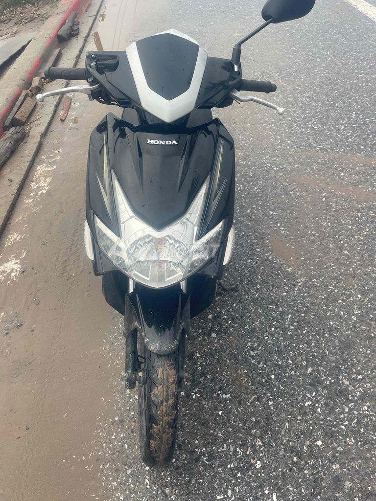 xe nilong dán kín xe. Mua bán Xe máy tại Huyện Kiến Xương Thái Bình được đăng bởi mikado hình 3