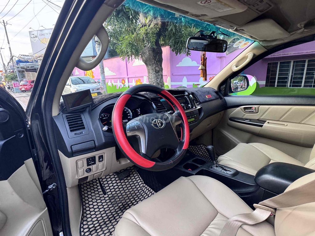 Toyota Fortuner 2014 2.7V 4x4 - 100000 km. Mua bán Ô tô tại Quận 12 Tp Hồ Chí Minh được đăng bởi Tân hình 11