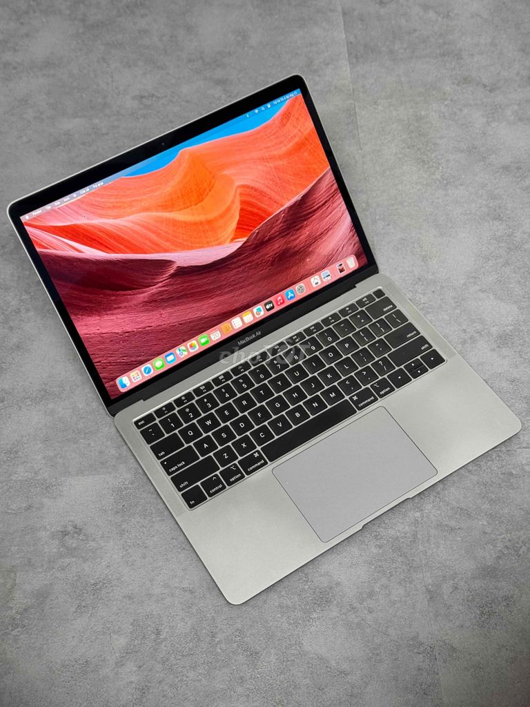 MacBook Air 2019 13inch 16/512 core i5