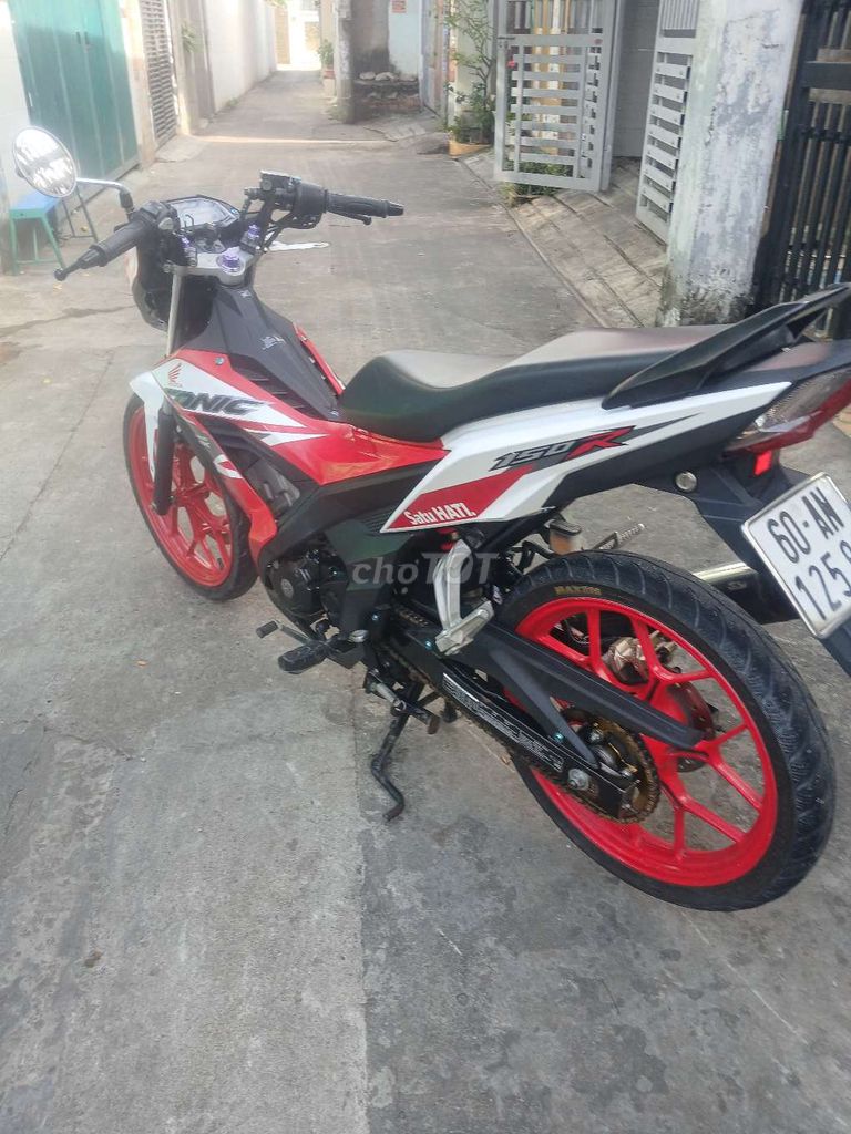 Honda Sonic Đỏ trắng đen bán hoặc giao lưu Xe. Mua bán Xe máy tại Thành phố Biên Hòa Đồng Nai được đăng bởi Trung phạm phát hình 2