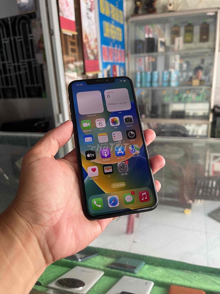 XS Max lock 256 đen bóng. Mua bán Điện thoại tại Huyện Củ Chi Tp Hồ Chí Minh được đăng bởi nguyễn quốc Thắng hình 1