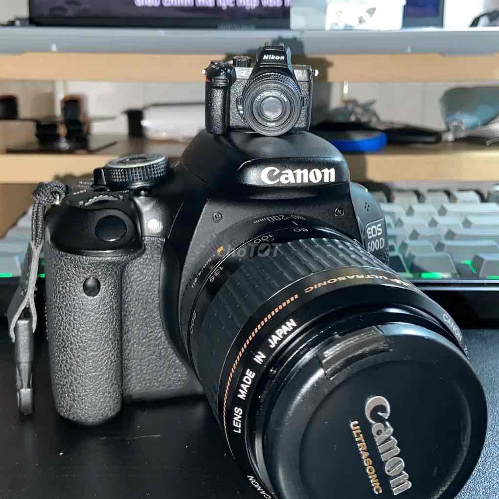 Máy ảnh Canon 600D. Mua bán Máy ảnh, Máy quay tại Huyện Hóc Môn Tp Hồ Chí Minh được đăng bởi Tân Hoàng hình 1
