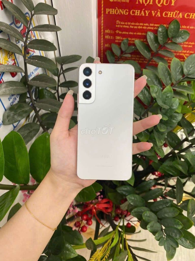 Samsung Galaxy S22 Plus 8GB/256GB Trắng. Mua bán Điện thoại tại Quận Phú Nhuận Tp Hồ Chí Minh được đăng bởi Minh phương hình 1