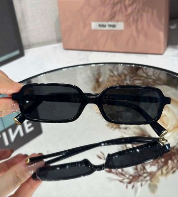 Kính miu miu siêu ngầu chính hãng. Mua bán Phụ kiện thời trang khác tại Quận Gò Vấp Tp Hồ Chí Minh được đăng bởi chỉ bán đồ chính hãng 