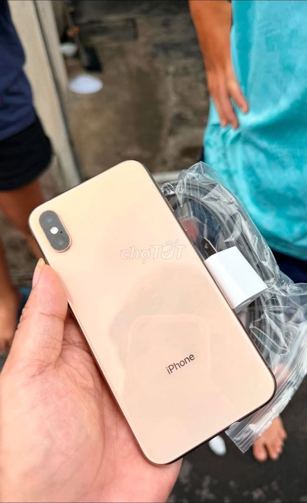 Apple iPhone XS Vàng Like New. Mua bán Điện thoại tại Quận 1 Tp Hồ Chí Minh được đăng bởi Hội Đồ Điện Tử hình 1