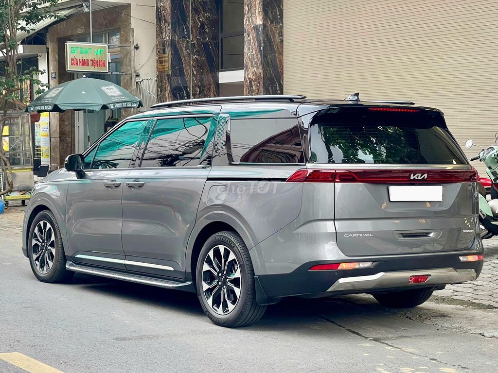 Kia Carnival 2.2D Signature 2024 - Chỉ 8000km. Mua bán Ô tô tại Quận 8 Tp Hồ Chí Minh được đăng bởi Trường Nguyễn Xe Sang hình 7