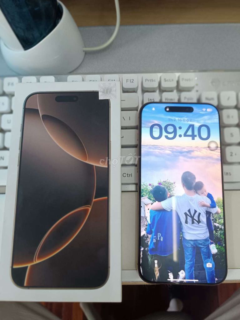 Apple iPhone 16 Pro Max 256GB Vàng VN/A như mới.. Mua bán Điện thoại tại Quận Hải Châu Đà Nẵng được đăng bởi Trần hồng long hình 1