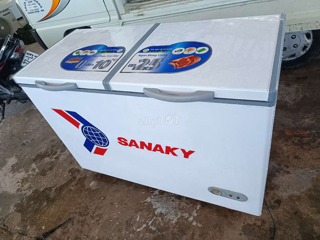 Tủ đông suốt 280L SANAKY/ BH 6 tháng.