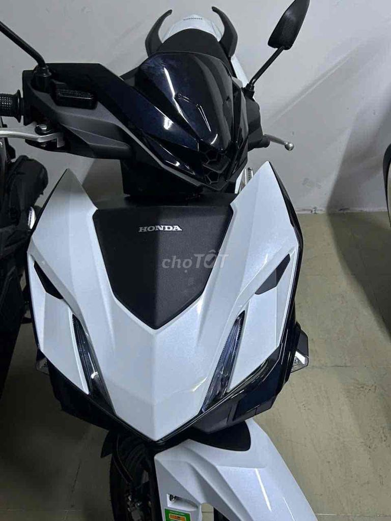 Honda/ Winner X 2024. Mua bán Xe máy tại Quận 1 Tp Hồ Chí Minh được đăng bởi Aleson chen hình 1