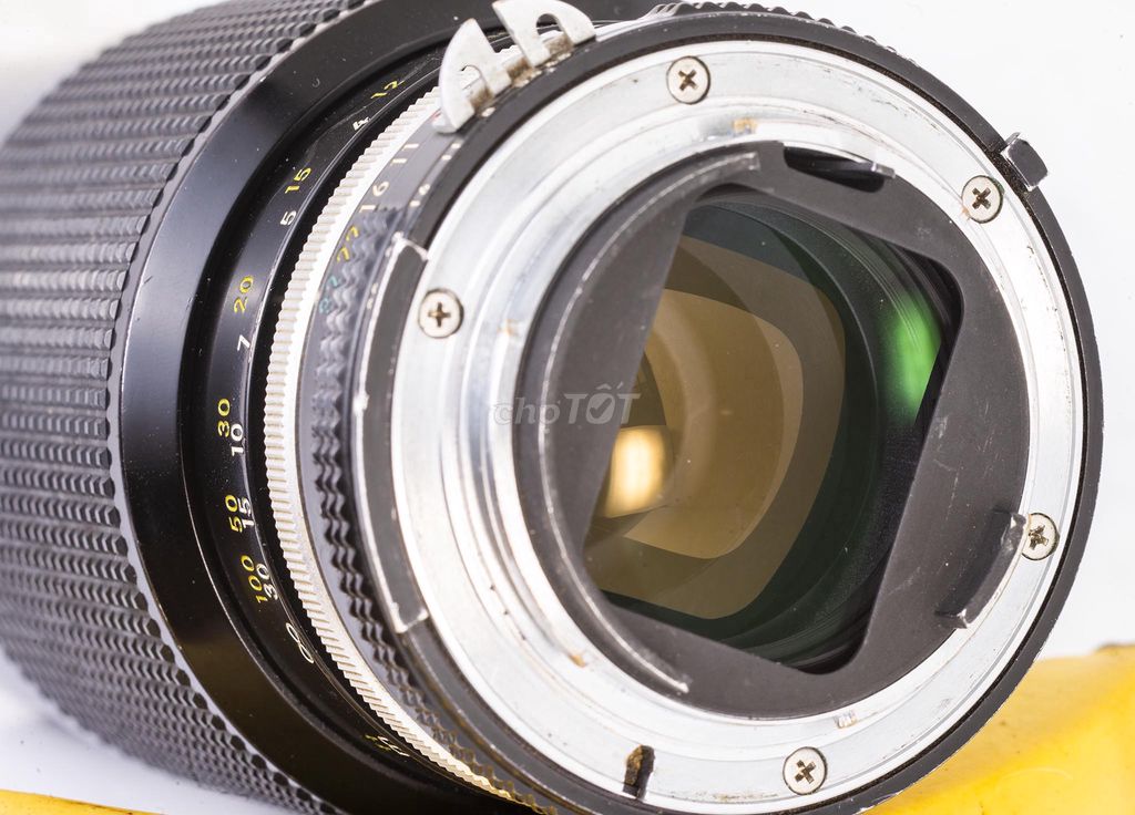 Nikon 80-200mm f4.5 huyền thoại đít vuông