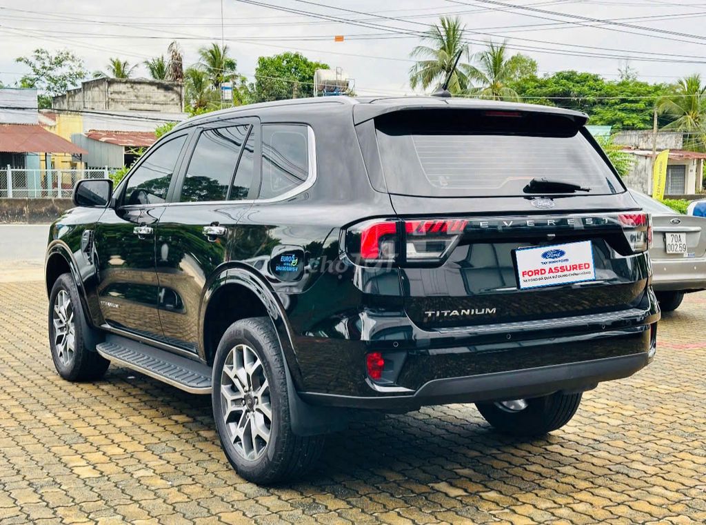 Ford Everest 2022 Titanium 2.0L 4x2 AT - 27000 km. Mua bán Ô tô tại Huyện Hòa Thành Tây Ninh được đăng bởi Hồ Huỳnh Cẩm Nhung hình 1