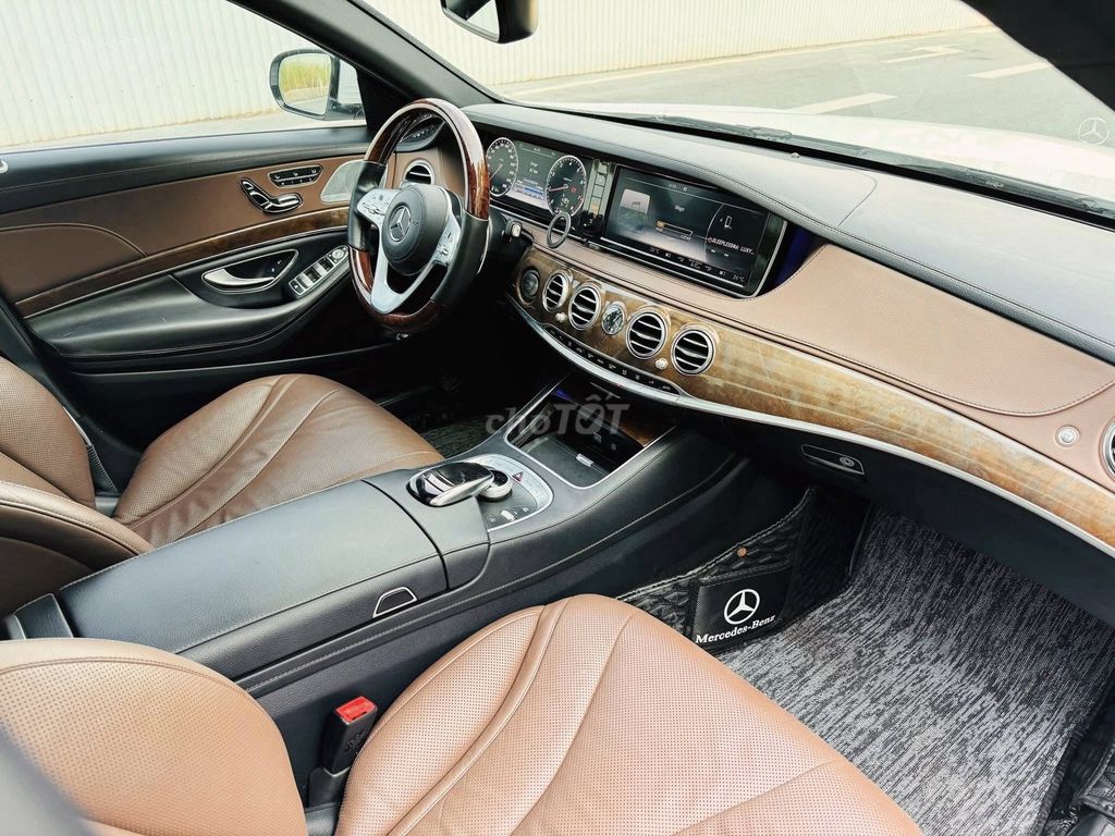 MERCEDES BENZ S400 Đời 2015 Độ Lên MAYBACH Cực Đẹp. Mua bán Ô tô tại Quận Tây Hồ Hà Nội được đăng bởi Nguyễn Hoàng Sơn hình 7