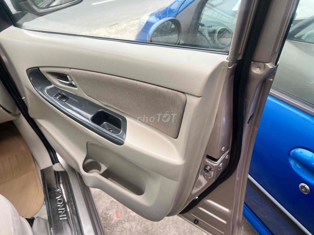 Toyota Innova 2016 2.0E Trả giá thả ga. Mua bán Ô tô tại Huyện Bình Chánh Tp Hồ Chí Minh được đăng bởi Đào Gia Bảo hình 9