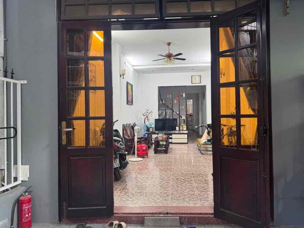CHỈ 4TY4x 2 MẶT KIỆT 3M NHÀ 2 TẦNG TTTP HẢI CHÂU SÁT ÔNG ÍCH KHIÊM DT