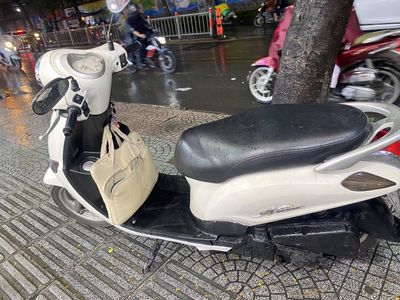 Cần tiền bán nhanh xe Nozza trắng 2014, đẹp, êm. Mua bán Xe máy tại Quận 1 Tp Hồ Chí Minh được đăng bởi NGUYỄN MỸ LINH