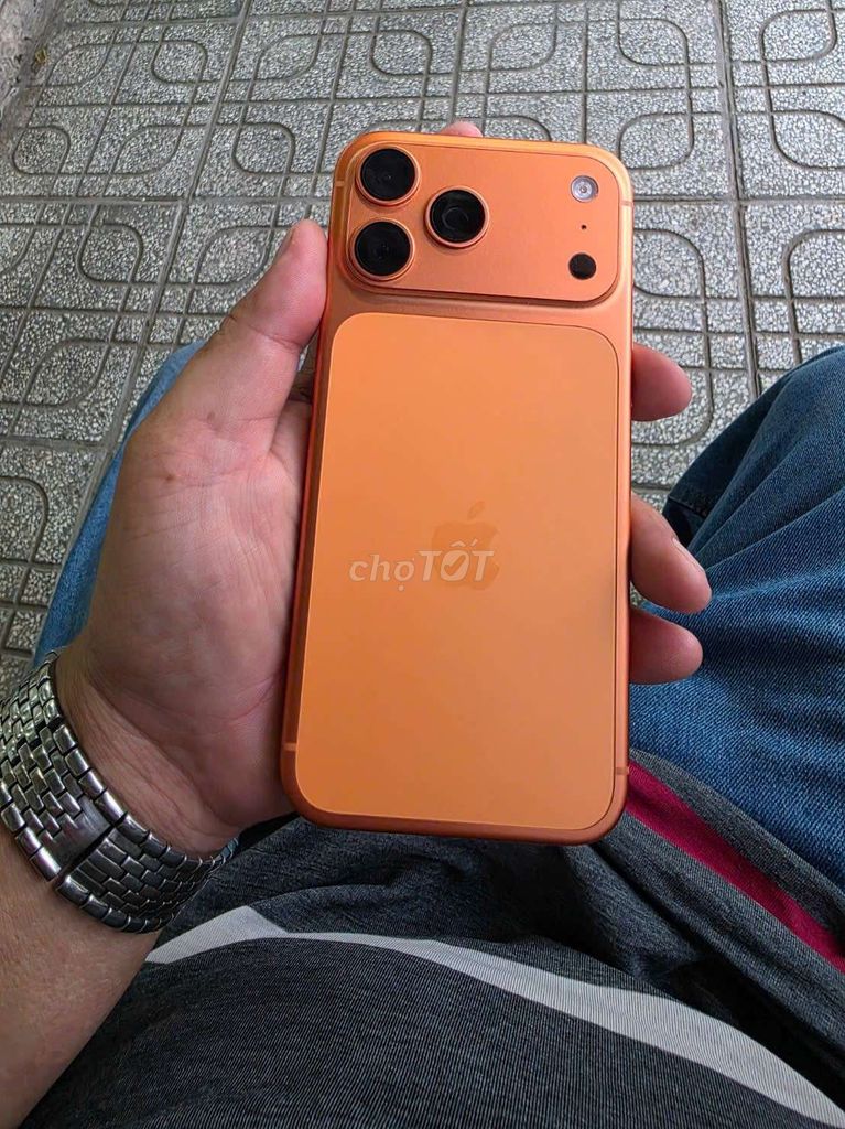 Apple iPhone 17 Pro Max 256GB Cam Việt Nam Như mới. Mua bán Điện thoại tại Huyện Tân Trụ Long An được đăng bởi câm đô giá cao hình 1