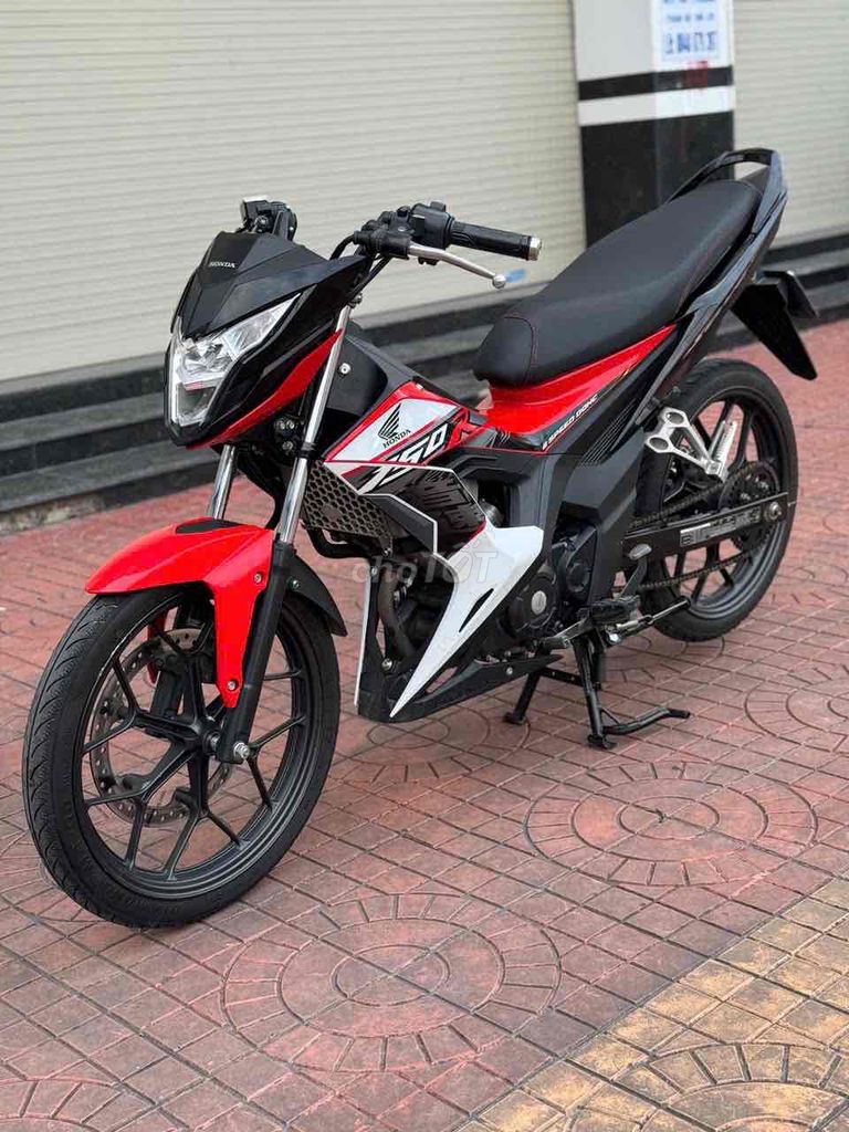 Honda Sonic Đỏ Đen Trắng Zin êm. Mua bán Xe máy tại Thành phố Long Xuyên An Giang được đăng bởi Hoàng Thiện Khang    Khang 67 hình 1