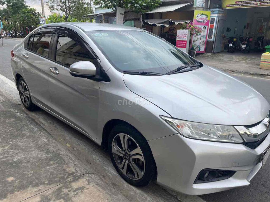 Bán xe Honda City 2016 số tự động, màu bạc, giá tố