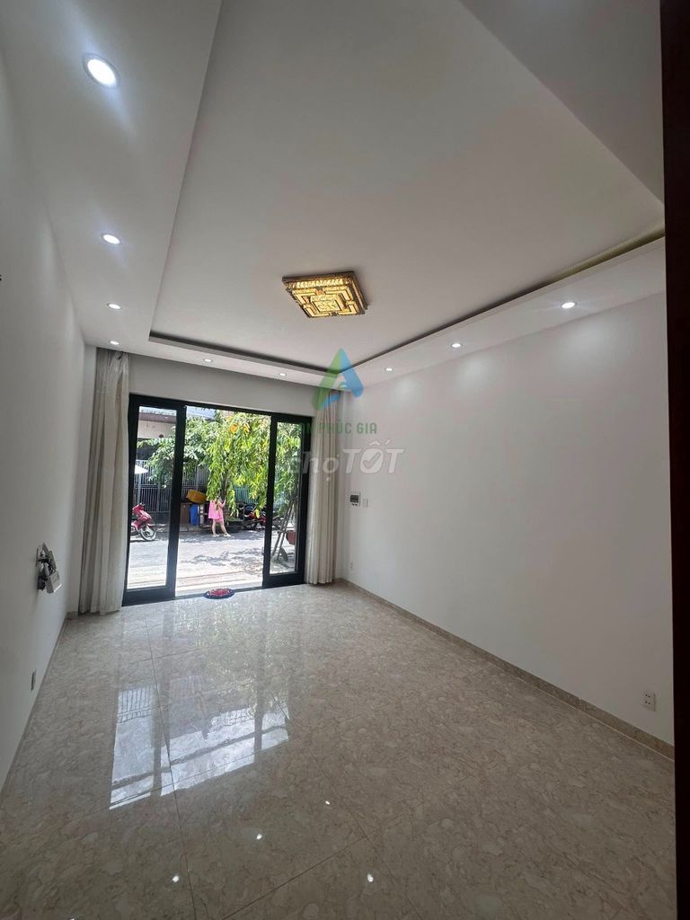 Аренда · 4 комн. · 56 м² · Quận Hải Châu, ул. Đường Hoàng Tích Trí