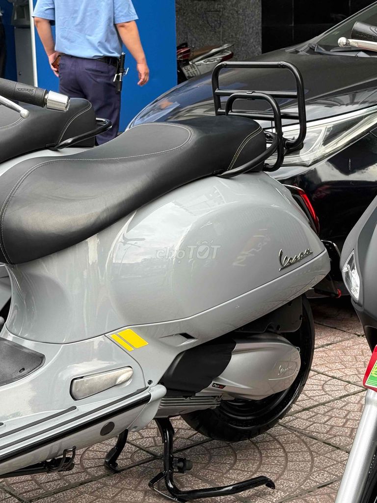 Vespa GTS 300 HPE Super Tech 2020 2021 chính chủ. Mua bán Xe máy tại Quận Phú Nhuận Tp Hồ Chí Minh được đăng bởi VESPA Piaggio Quốc Vương  hình 6